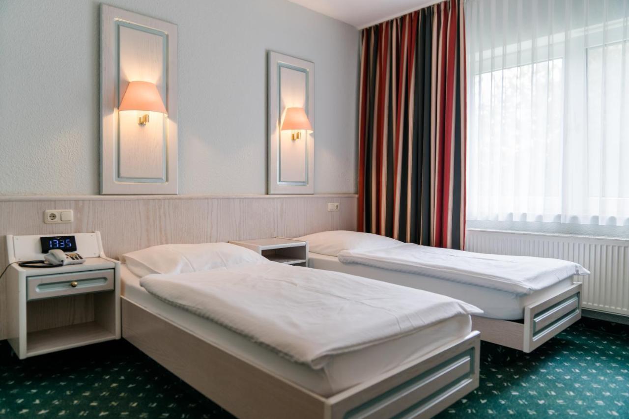Hotel Falkenhagen Pritzwalk Buitenkant foto