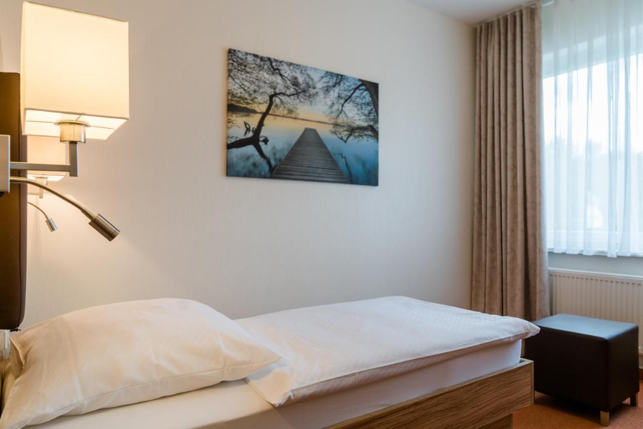 Hotel Falkenhagen Pritzwalk Buitenkant foto